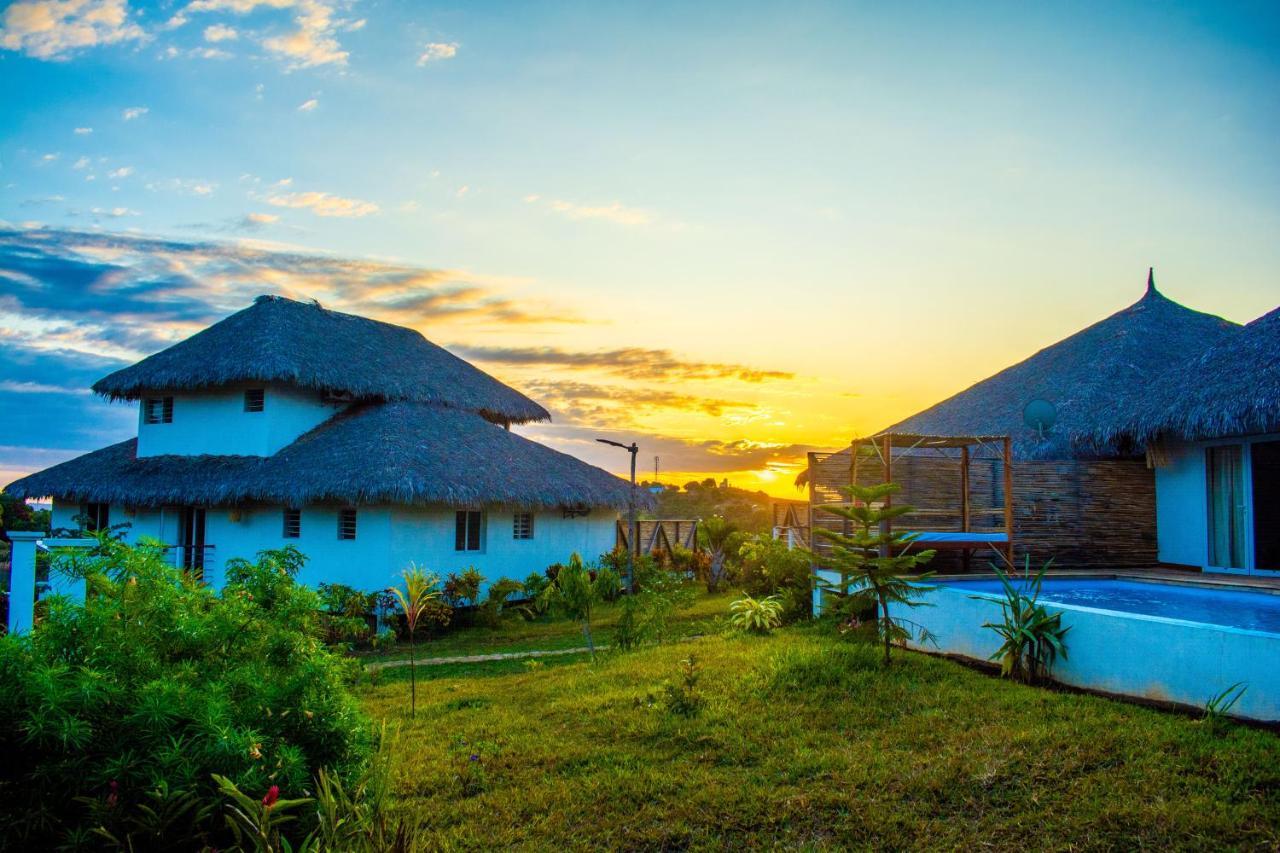 Tiako Villas Ambondrona  Bagian luar foto